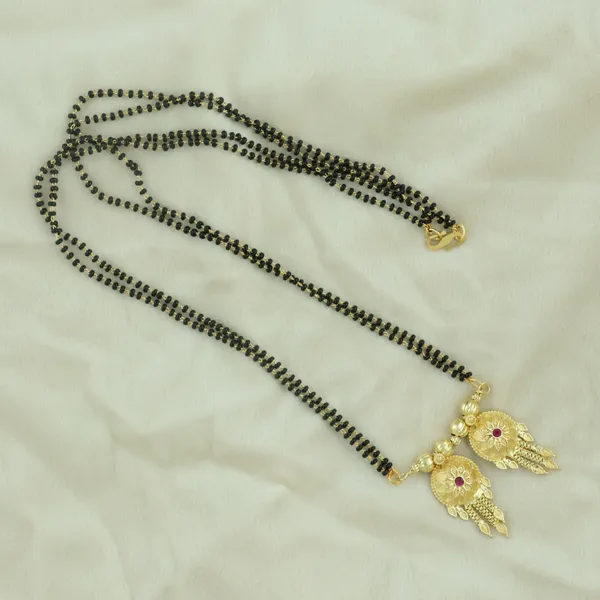 Gold_Elegant_Mangalsutra_For_Women