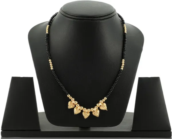Gold_Elegant_Mangalsutra_For_Women