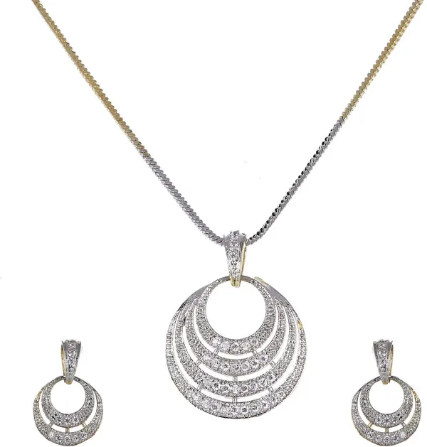 Silver_&_Gold_Elegant_Earring_&_Pendant_Set_For_Women