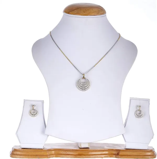 Silver_&_Gold_Elegant_Earring_&_Pendant_Set_For_Women