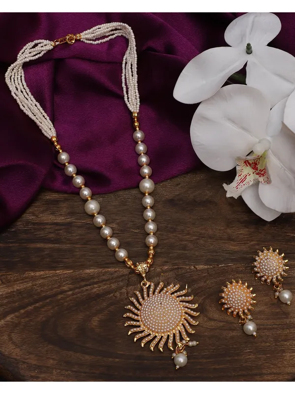 Gold_Elegant_Earring_&_Necklace_Set_For_Women