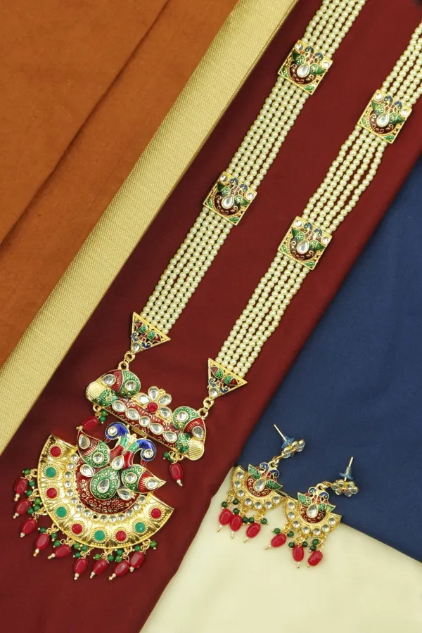 Gold_Elegant_Earring_&_Necklace_Set_For_Women