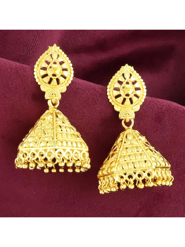 Gold_Elegant_Earring_Set_For_Women