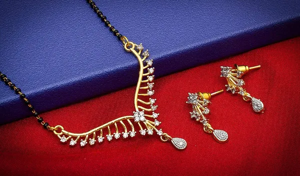 Silver_&_Black_Elegant_Mangalsutra_&_Earring_Set_For_Women