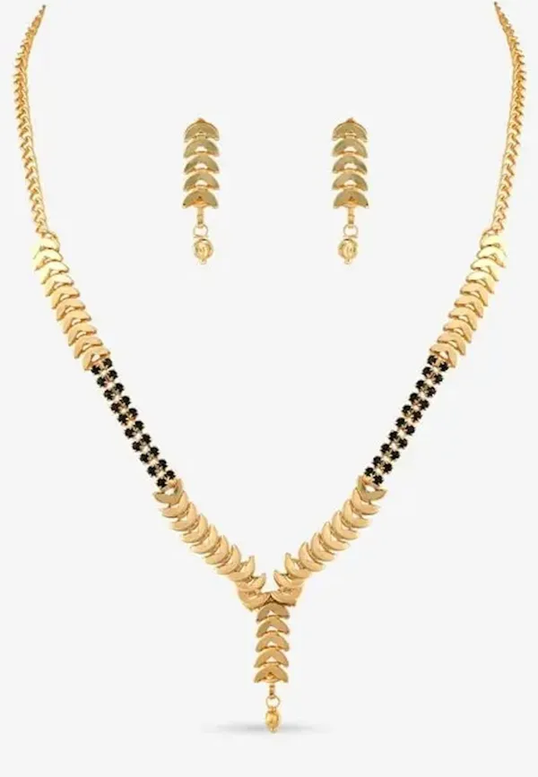 Gold_&_Black_Elegant_Earring_&_Necklace_Set_For_Women
