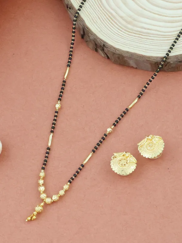 Gold_Elegant_Mangalsutra,_Ring_&_Earring_Set_For_Women