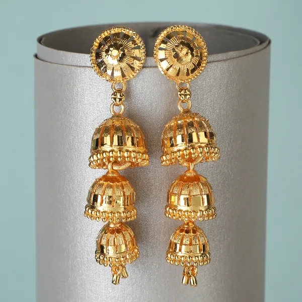 Gold_Elegant_Earring_Set_For_Women
