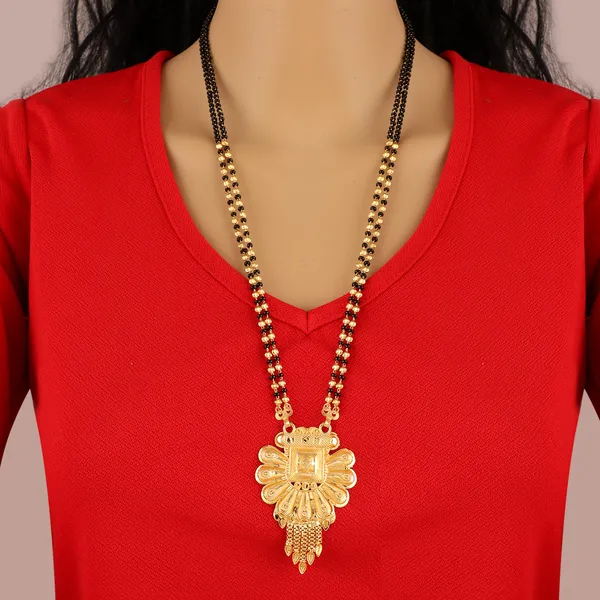 Gold_Elegant_Mangalsutra_For_Women
