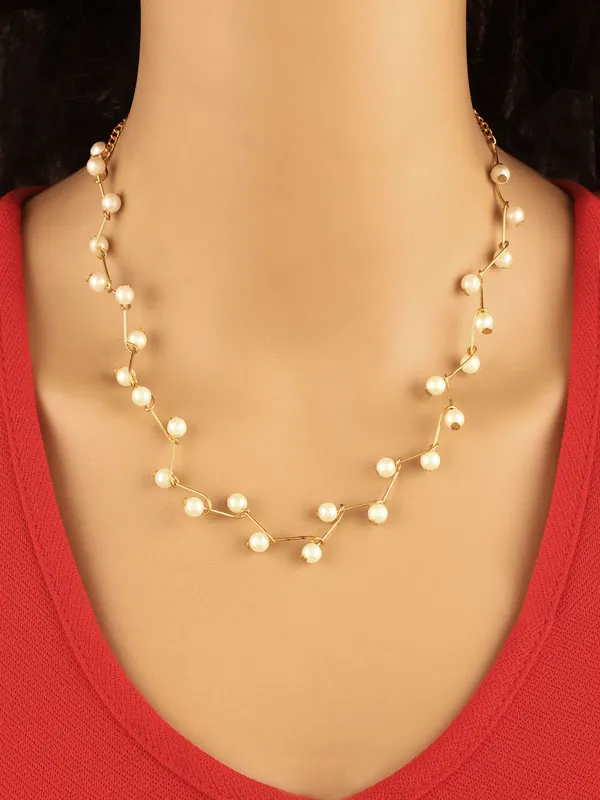 White_Alloy_Elegant_Necklace_For_Women