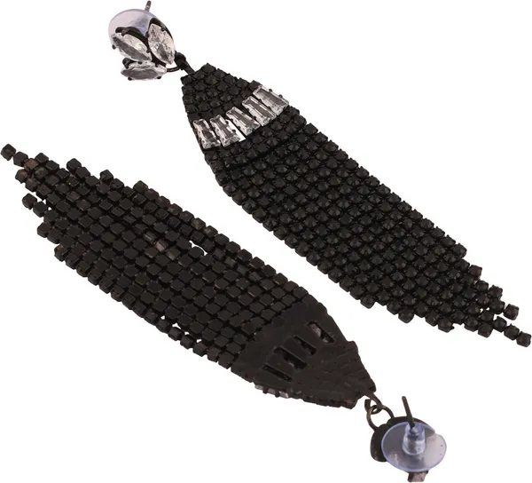 Black_Elegant_Drops_&_Danglers_For_Women