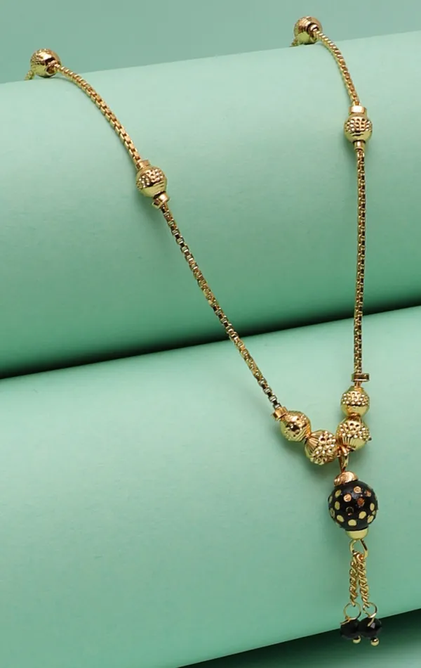 Gold_Elegant_Mangalsutra_For_Women