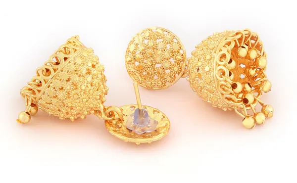Gold_Elegant_Jhumki_Earring_For_Women