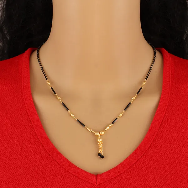Gold_Elegant_Mangalsutra_For_Women