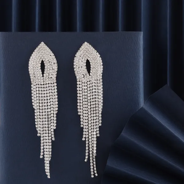 Silver_Elegant_Jhumki_Earring_For_Women