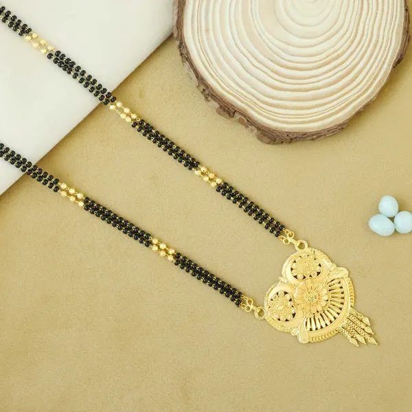 Gold_Elegant_Mangalsutra_For_Women