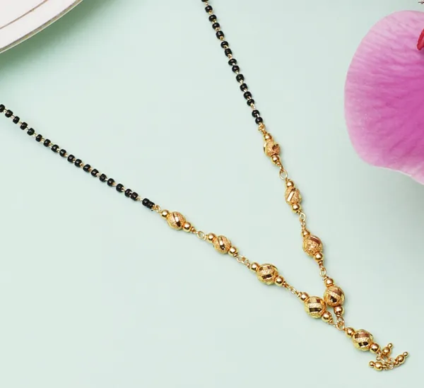Gold_Elegant_Mangalsutra_For_Women