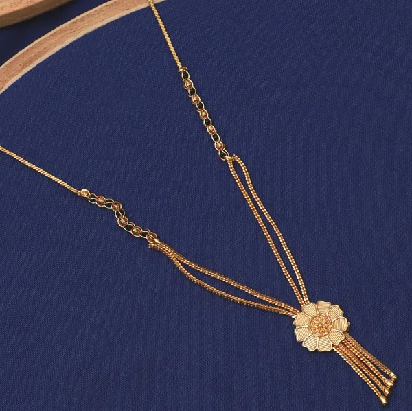 Gold_Elegant_Mangalsutra_For_Women