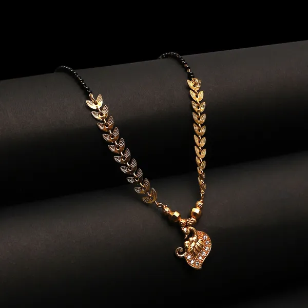 Gold_Elegant_Mangalsutra_For_Women