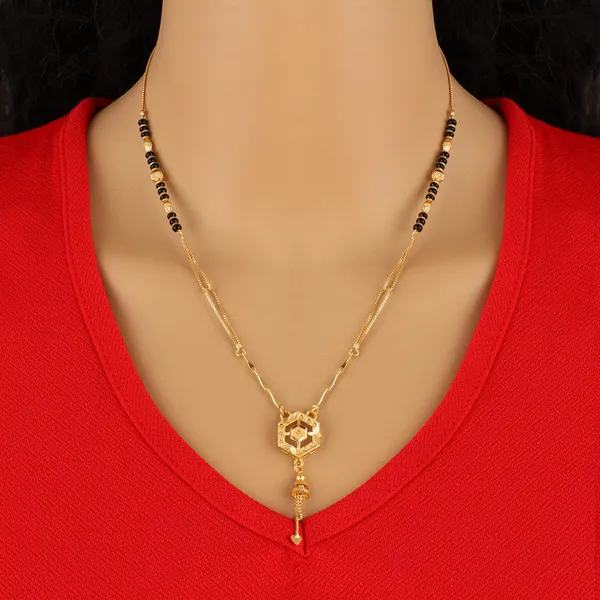 Gold_Elegant_Mangalsutra_For_Women
