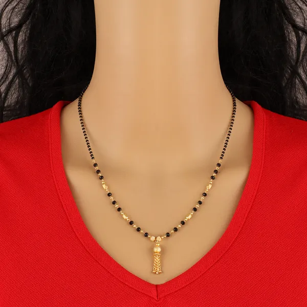 Gold_Elegant_Mangalsutra_For_Women