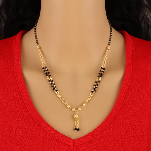 Gold_Elegant_Mangalsutra_For_Women