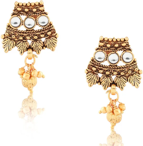 Gold_&_Black_Elegant_Mangalsutra_&_Earring_Set_For_Women