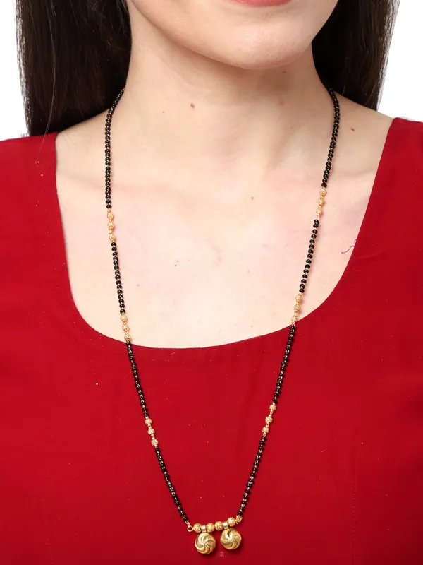 Gold_Elegant_Mangalsutra_For_Women