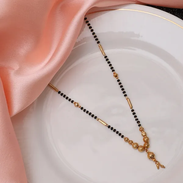 Gold_Elegant_Mangalsutra_For_Women