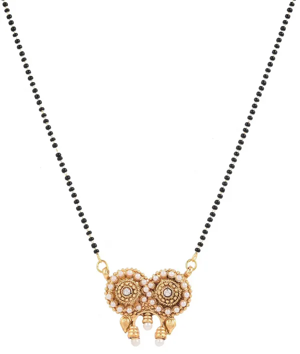 Gold_Elegant_Mangalsutra_&_Earring_Set_For_Women