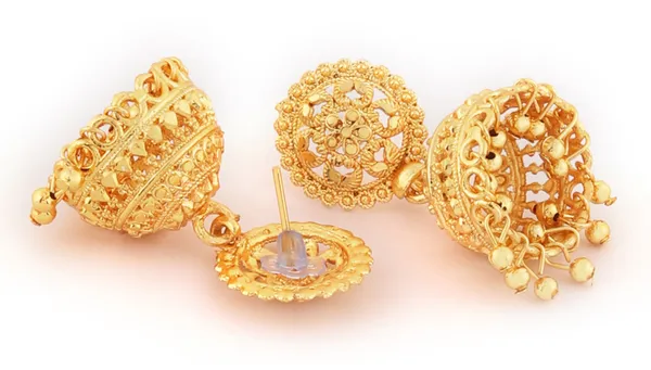 Gold_Elegant_Jhumki_Earring_For_Women