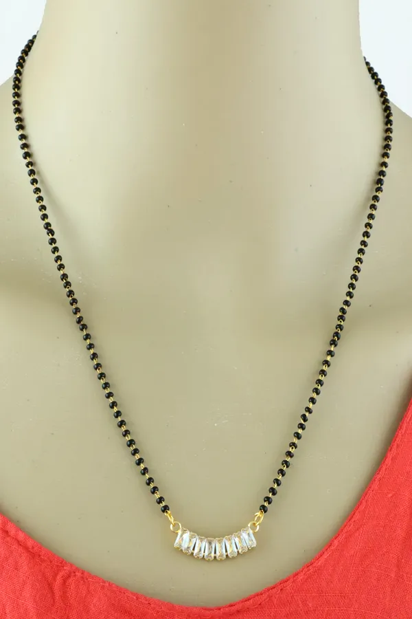 Gold_Elegant_Mangalsutra_For_Women