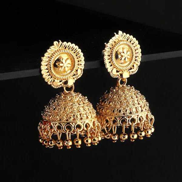 Gold_Elegant_Jhumki_Earring_For_Women