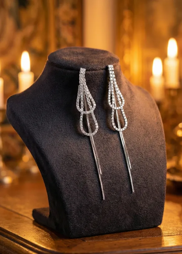 Silver_Elegant_Jhumki_Earring_For_Women