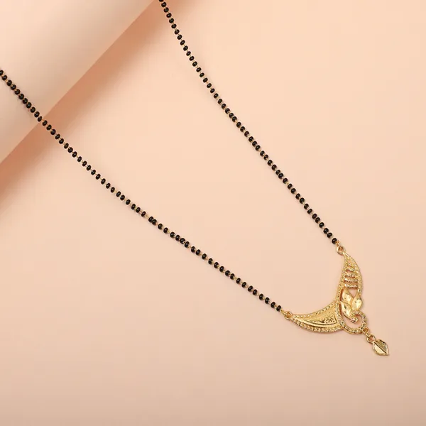 Gold_Elegant_Mangalsutra_For_Women