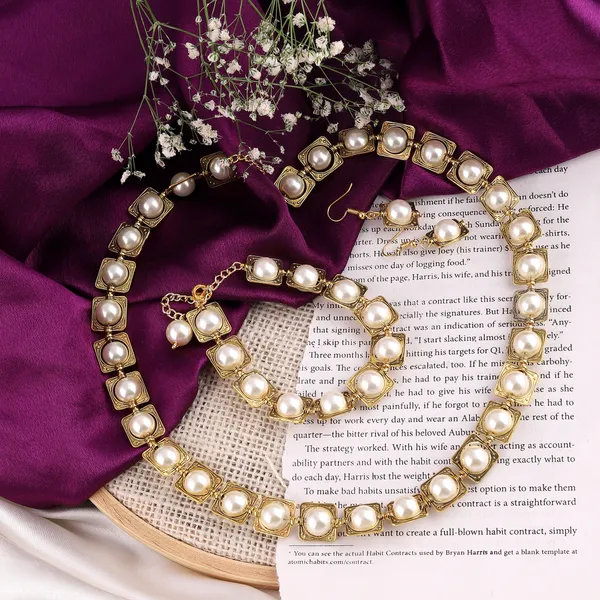 Gold_Elegant_Necklace,_Earring_&_Bracelet_Set_For_Women_(_Pack_of_3_)