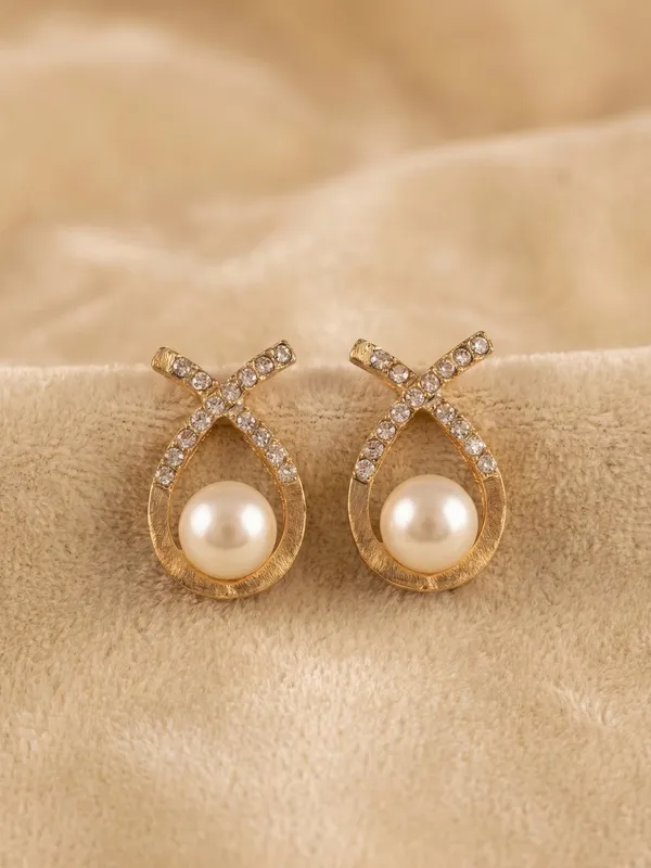 White_stoned_Elegant_Earring_Set