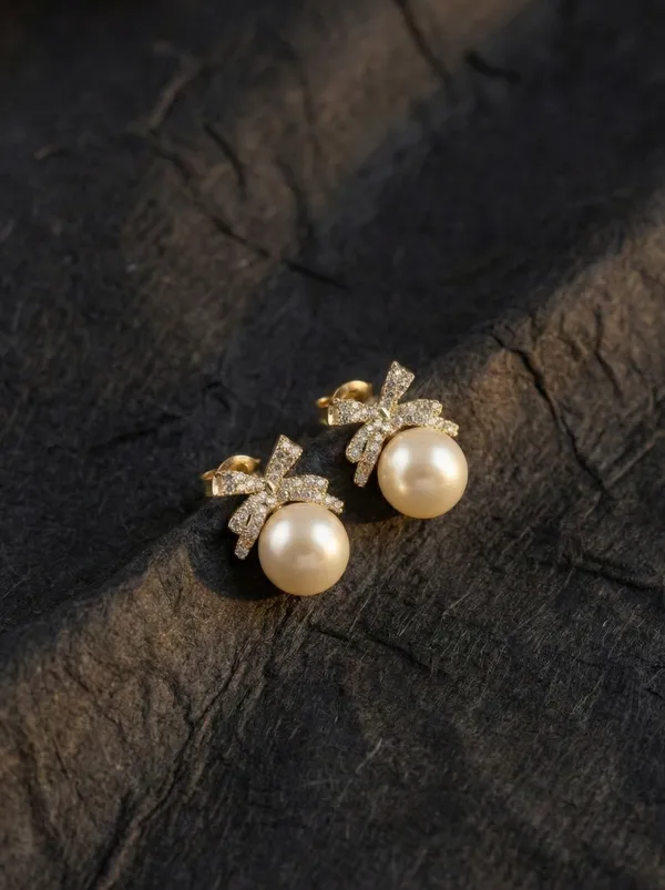 White_stoned_Elegant_Earring_Set