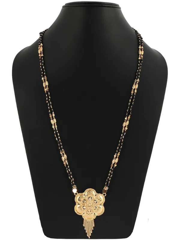 Gold_&_Black_Elegant_Mangalsutra_For_Women