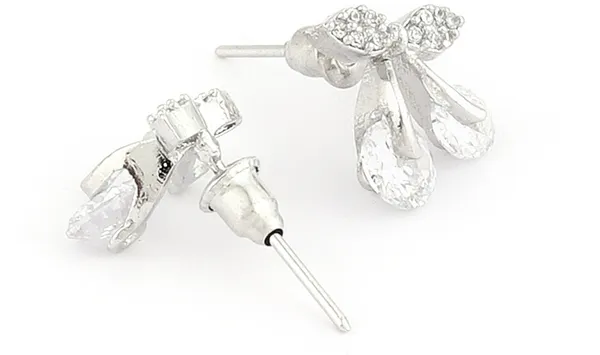 White_Elegant_Earring_Set_For_Women