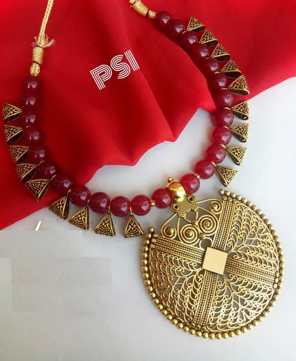 Maroon_&_Gold_Elegant_Earring_&_Necklace_Set_For_Women