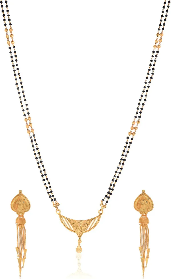 Gold_&_Black_Elegant_Mangalsutra_&_Earring_Set_For_Women
