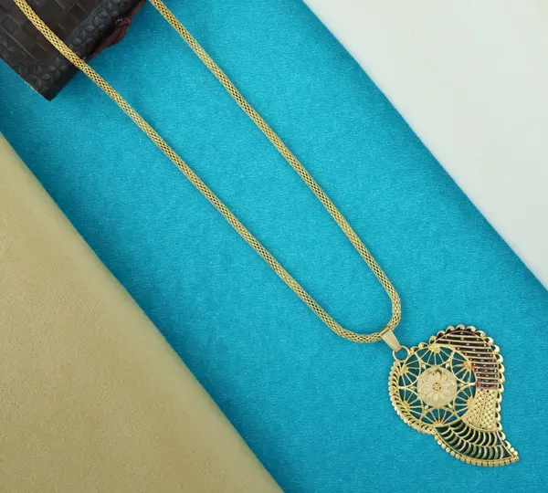 Gold_Pendant_set_Elegant_For_Women
