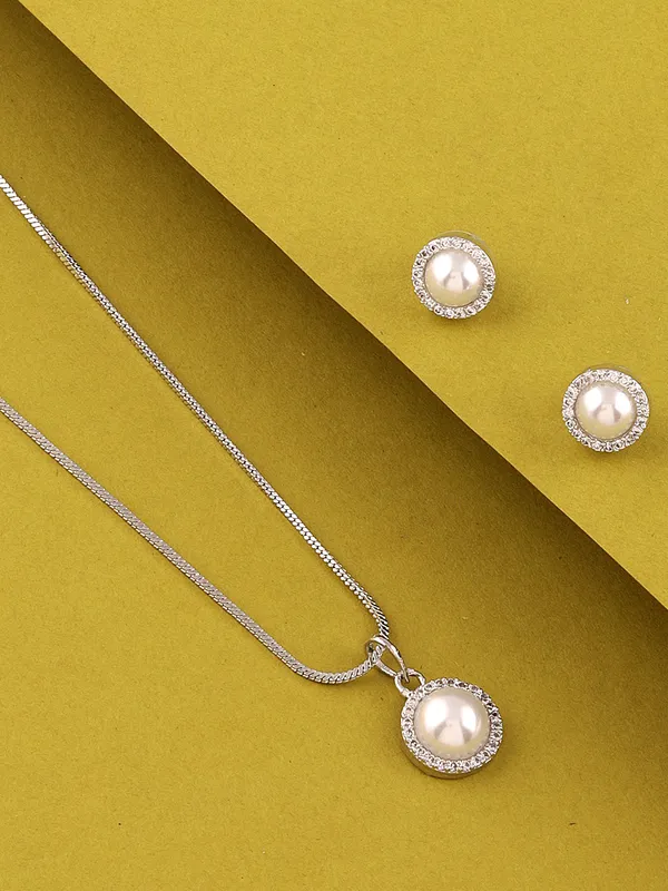 White_Elegant_Earring_&_Pendant_Set_For_Women