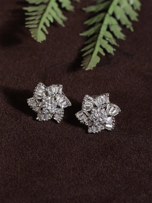White_Elegant_Stud_Earring_For_Women