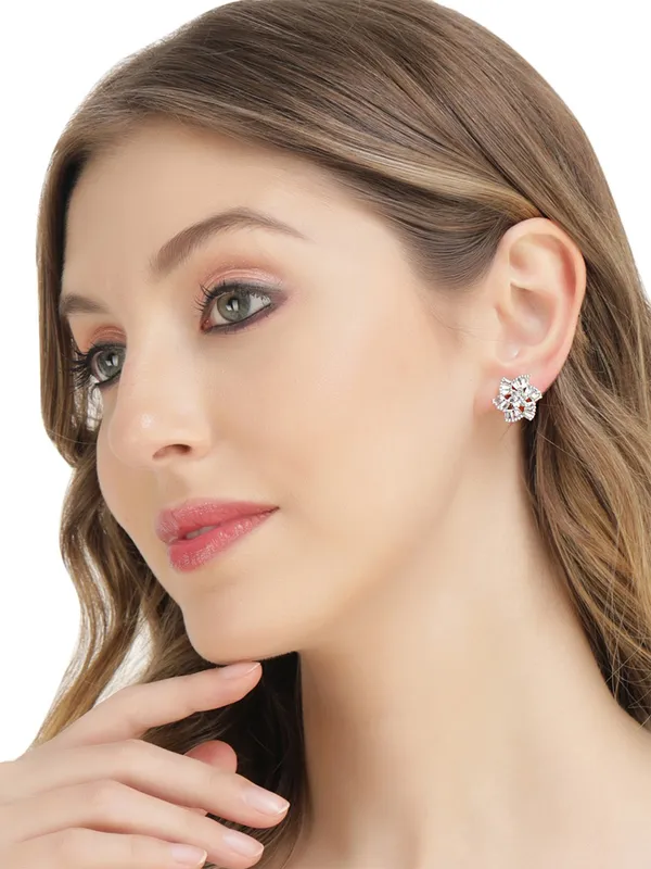 White_Elegant_Stud_Earring_For_Women