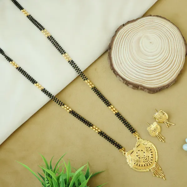 Gold_Elegant_Mangalsutra_&_Earring_Set_For_Women