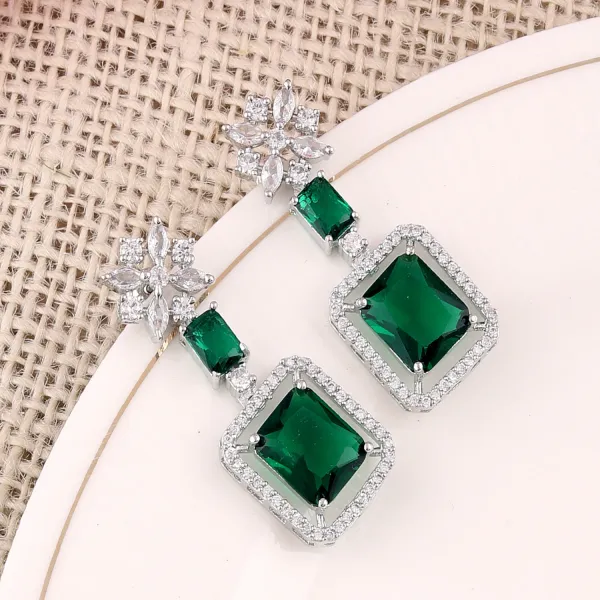 Green_Elegant_Earring_Set_For_Women