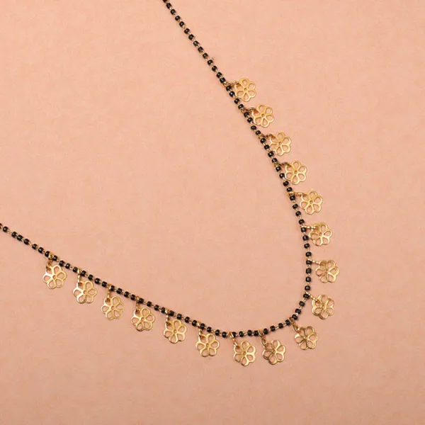 Gold_Elegant_Mangalsutra_For_Women