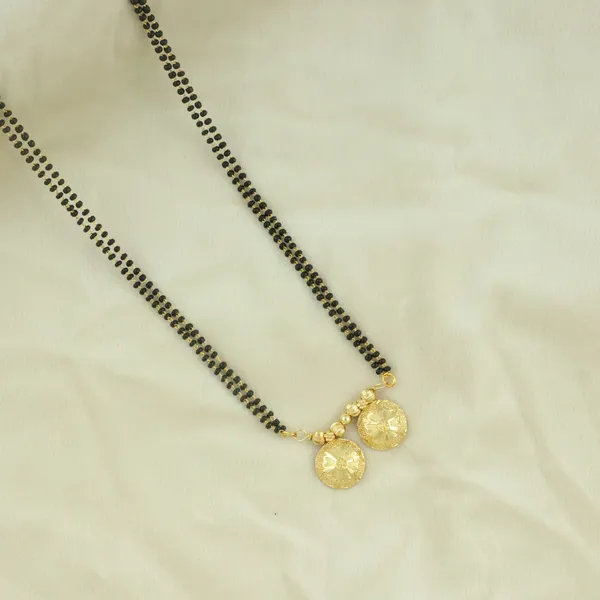 Gold_Elegant_Mangalsutra_For_Women