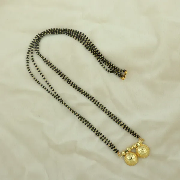 Gold_Elegant_Mangalsutra_For_Women